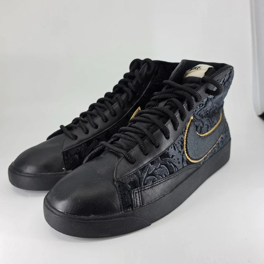 Nike please see